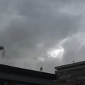 Dramatični snimci! Nevreme pogodilo Bor Ulice pod vodom, automobili plivaju u haosu. Rhmz izdao hitno uopozorenje za istočnu…