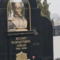 (Video) 25 godina od ubistva Arkana Na groblju uz Ražnatoviće i Luka Bojović, Pavle Bihali, ”Anđeli pakla”