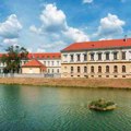Podeljene školske torbe i udžbenici: Gradonačelnik obradovao đake prvake u Zrenjaninu