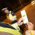 Pijana žena (56) iz Zaječara izazvala udes: Izgubila kontrolu nad "fijatom", pa sletela s puta! Policija je odmah zadržala!