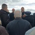 Stanovnici Dubova izviždali opštinsko rukovodstvo