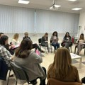 Centar za primenjenu psihologiju: Žene “izgaraju” između posla i porodice