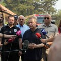 Dačić obišao požarište u Šumarku, 2.000 hektara pod vatrom