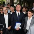 Предато тачно 224.557 потписа РИК-у! Представници листе "Александар Вучић - Уједињена Србија" предали листу кандидата и…