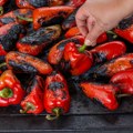 Kako skinuti ljutinu sa ruku posle papričica: Jedan jednostavan trik naših baba može da pomogne