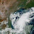 Uragan Isajas odnosi živote: Dve osobe poginule, više od 868.000 ljudi bez struje! Strah od tornada na Floridi i u Alabami ne…