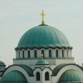 "Kakvo mesto, Bog da te vidi": Beograđanin se parkirao ispred Hrama Svetog Save, pa pokrenuo lavinu komentara