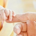 U Švedskoj bake i deke mogu da dobijaju naknadu za čuvanje unučadi