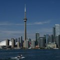 Jedna osoba ubijena, 5 ranjenih u pucnjavi u Torontu, potraga za više osumnjičenih