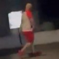 Hrvat napravio haos na železničkoj, u ruci nosi ogromnu mačetu! Nasrnuo na Poljaka, snimljen kako divlja: "Samo ga je iznenada…