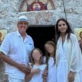 Udala se za osnivača Gugla, postala milionerka, SAD krstila decu pod Ostrogom Prve fotografije sina i ćerke dospele u javnost