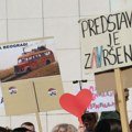 FOTO Protest na Slaviji: "Javna dobra = vrednost, a ne roba"