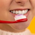 Koliko često treba menjati četkicu za zube? Naučnici stavili tačku na raspravu, mnogi će se iznenaditi!