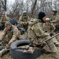 Samoubilačka taktika Zelenskog: Ukrajinska vojska šalje vojnike u „mesne juriše“ na Zaporoškom pravcu, trpe jezive gubitke…