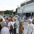 FOTO Protest protiv rušenja hotela „Jugoslavija“: „Urbanistički plan pripada narodu, a ne Milenijum grupi!“