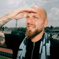 "Izgubio sam kosu zbog partizana!" Novo pojačanje crno-belih oduševilo "grobare"! (video)