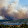 Veliki požar na popularnom Hrvatskom letovalištu: Evakuisan hotel, jaka bura stvarala probleme vatrogascima