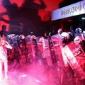 Policija uhapsila još jednu osobu „zbog nasilničkog ponašanja“ ispred Filozofskog fakulteta u Novom Sadu