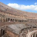 Turistkinja nije znala šta se dešavalo u Koloseumu i svi su je odmah napali: Snimak od 7 miliona pregleda preplavio mreže…