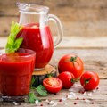 Sok od paradajza je idealan za snižavanje pritiska: Znatno pomaže kod još jednog problema
