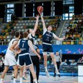 U18 reprezentacija Srbije mučila se 30 minuta, pa razbila Slovačku, Maksić najduže na parketu