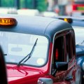 Stižu taksiji bez vozača! Uber dobio zeleno svetlo za novu uslugu, evo kada kreću prve vožnje u ovoj evropskoj prestonici