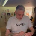 "Ako dođe kraj": Aca Kos posvetio Čedi ljubavnu pesmu, romantičan vikend u stanu Jovanovića