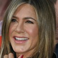 Dženifer Aniston otkrila recept za salatu koju je jela svakog dana tokom snimanja serije „Prijatelji“: Mnogi se pitaju da…