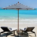 Besplatne ležaljke, suncobrani i peškiri Dvoje dece do 13 godina gratis smeštaj! Posetite ovog leta pravu mediteransku oazu