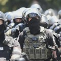 Америчку држављанку и студенткињу напала жандармерија током блокаде у Београду: Случај пријављен