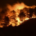 Vatra guta sve pred sobom: Gori 16.000 hektara; Sela izgorela, ljudi evakuisani, putevi zatvoreni FOTO/VIDEO