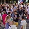 (VIDEO) Incident na protestu na Zvezdari: Provocirao građane, policija ga udaljila