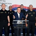 Dačić: Napad na policiju nameran, brutalan i masovan, privedene 144 osobe