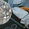 Човек ухваћен са гомилом епрувета на аеродрому: Када су их цариници отворили, занемели од шока