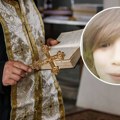 Sveštenik napao Viktora koji plete, sada prolazi pakao: "Pošaljite me na sud, ispunite svaku grozomornu pretnju"