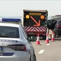 U sudaru dva automobila na autoputu Šabac-Ruma poginule četiri osobe, jedna teško povređena