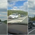 Saobraćajni kolaps na Zlatiboru: Počele su gužve na putevima pred praznik, naoružajte se strpljenjem (video)