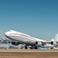 Prva fotografija novog predsedničkog aviona SAD: Bivši katarski Boeing 747-8 u Trampovim bojama