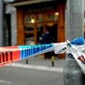 Horor u Nišu, maloletnica (15) napala ženu usred dana: Policajci joj jedva uzeli nož iz ruku