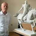 Monumentalni spomenik kralju Milanu: Delo profesora Zorana Ivanovića u decembru će biti otkriveno u Leskovcu