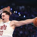 Hrvat odbio da doda loptu: Hezonja naljutio Mičela VIDEO