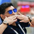 Maradona je jednom od najvećih otkrio svoju tajnu: Uvek je nosio dva sata, a posle večere s njim jedan je skinuo, evo i…