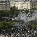 Sindikati: Više od 200.000 demonstranata širom Francuske, Policija: Uhapšeno 45 osoba