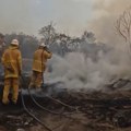 Nekontrolisani požar će goreti danima! Evakuisano na stotine stanovnika, oglasile se vlasti