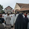 Šajkaš žali omiljenog protu Veliki broj vernika ispratio omiljenog sveštenika na večni počinak