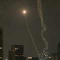Nebo nad Tel avivom prepuno balistilkih raketa: Huti izveli uspešan napad, pogođeno nekoliko ciljeva