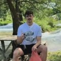 U patike koje je donirao Crvenom krstu stavio je GPS uređaj da ih prati: Nećete verovati gde su na kraju završile