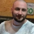 Ovo je sevludin (32) iz Živinica Osumnjčen da je odveo devojku u šumu i tukao je, objavio fotografiju uz pesmu: "Neka me…
