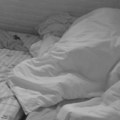 Posle svađe nisu mogli da obuzdaju strasti: Aneli se Đukiću uvukla u krevet, zaljuljali jorgan, sve prštalo od strasti! (video)…