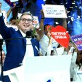 Vučić sa skupa u Lazarevcu: Penzije će da rastu i to penzioneri treba da znaju